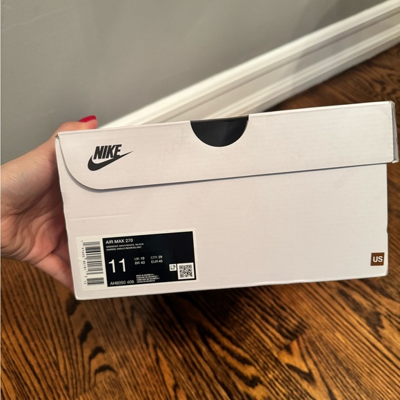 BNIB Nike Air Max 270 men’s size 10.5 - Picture 8 of 9